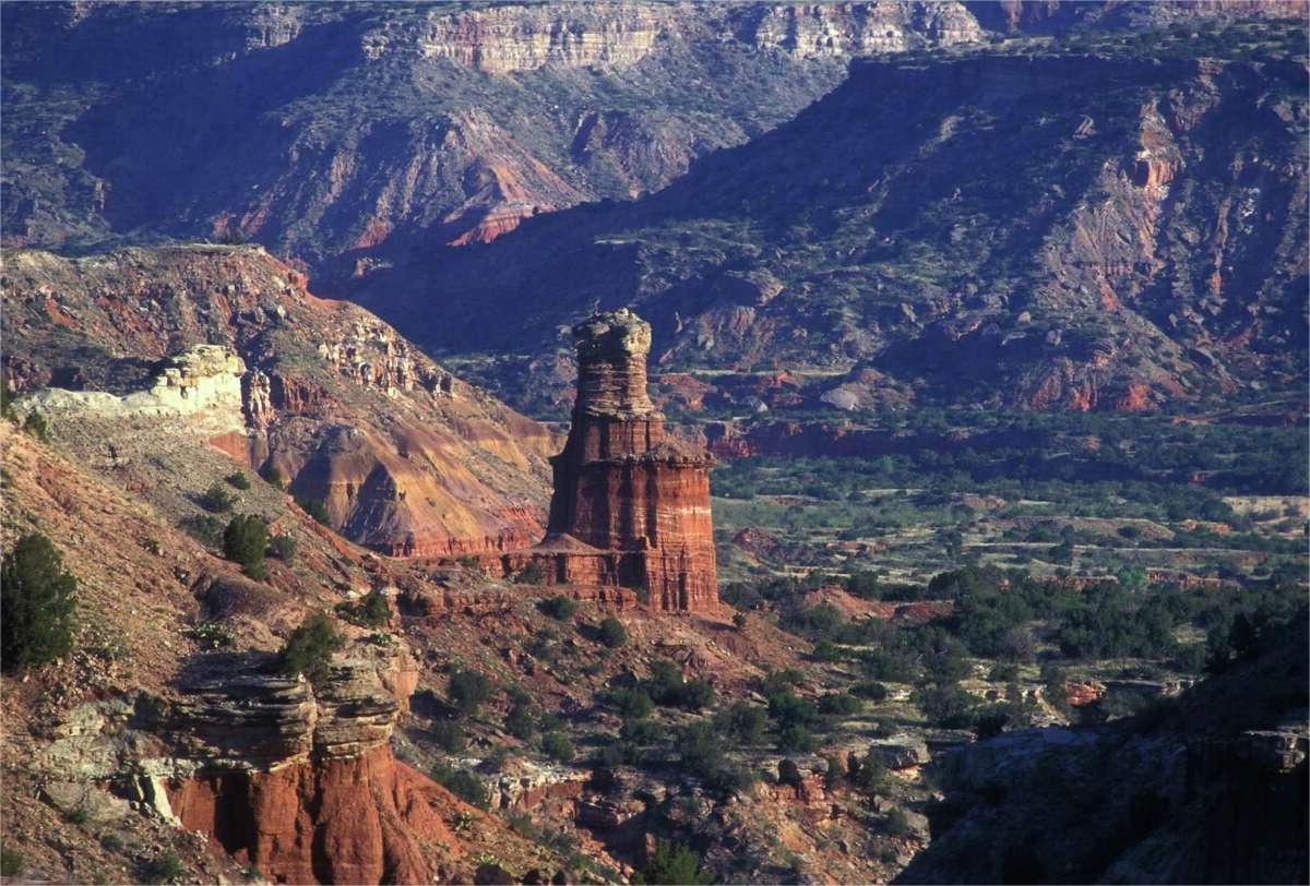 secrets-of-texass-palo-duro-whistling-canyon-overhangs
