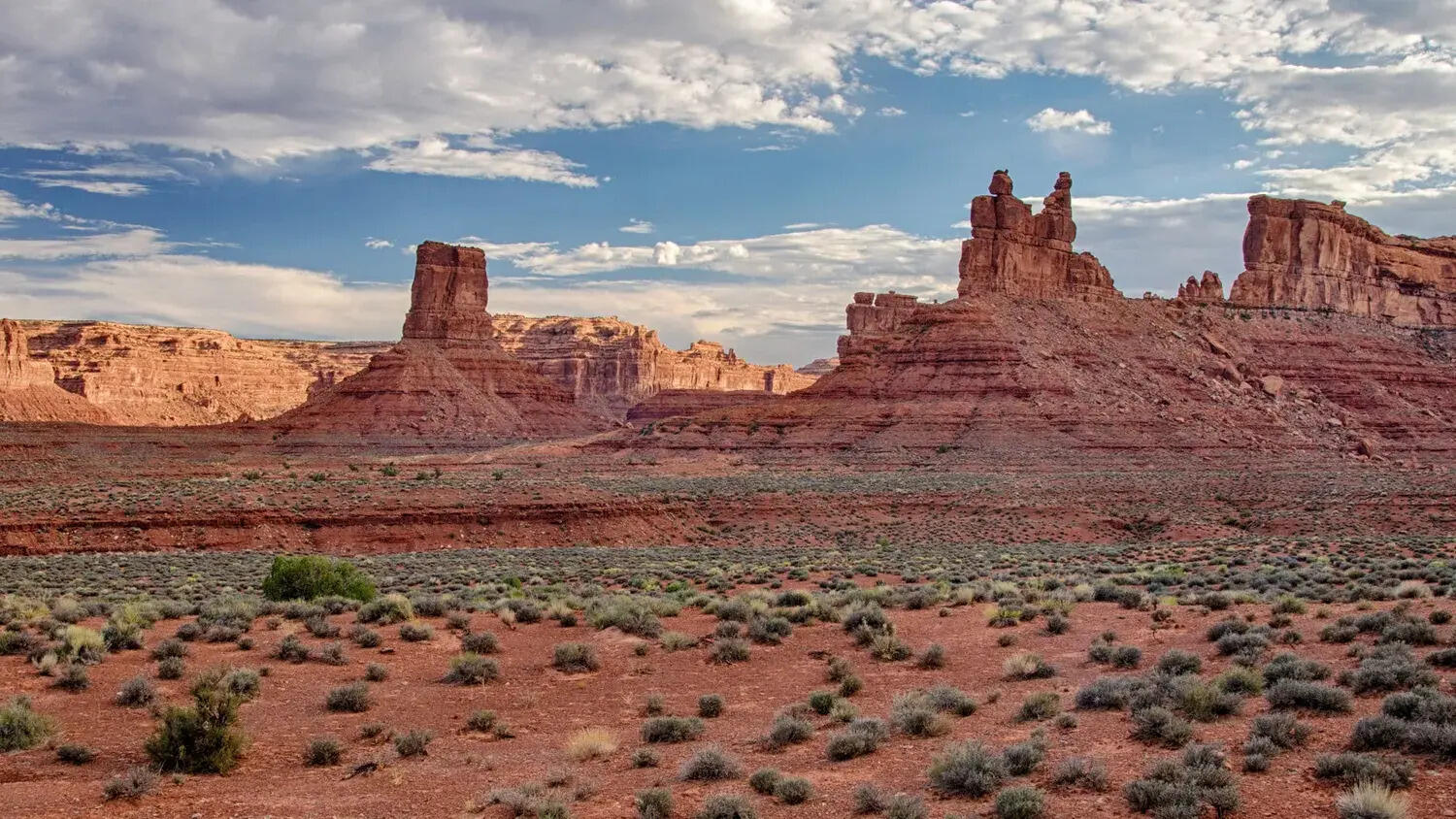 Secrets-Of-Utah8217s-Burnished-Red-Mountain-Mesas secrets-of-utahs-burnished-red-mountain-mesas