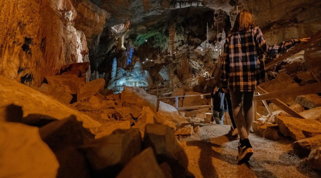 secrets-of-west-virginias-marble-caverns