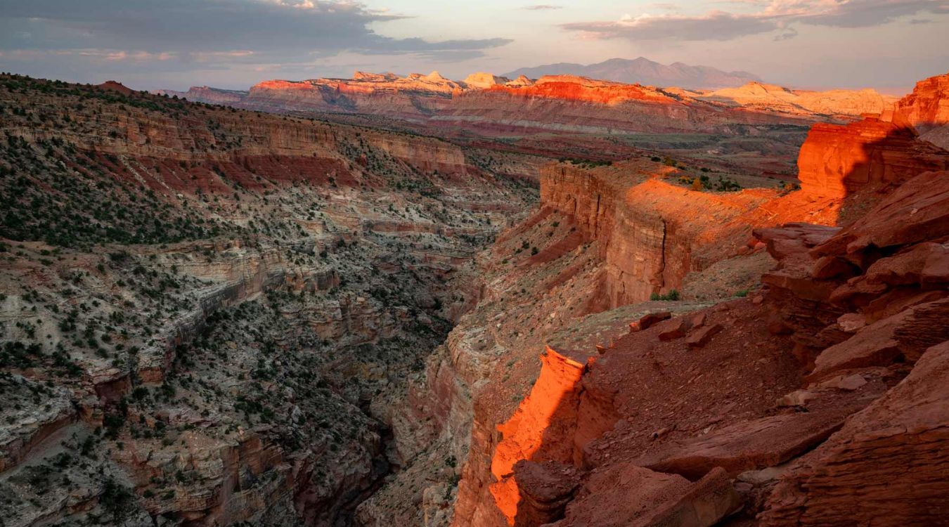 Sunset-Secrets-Of-Utah8217s-Capitol-Reef-Canyon-Walls sunset-secrets-of-utahs-capitol-reef-canyon-walls