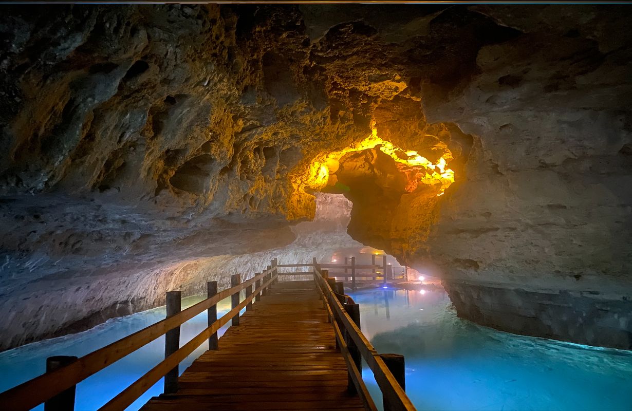 concerts-in-missouris-hidden-limestone-caves