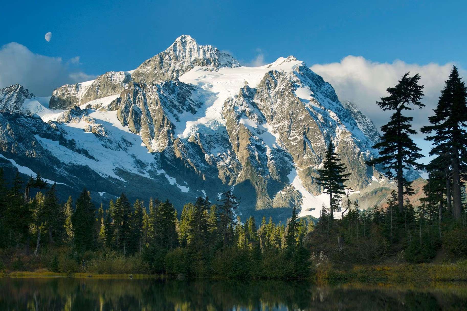 hidden-alpine-meadows-in-washingtons-north-cascades-park