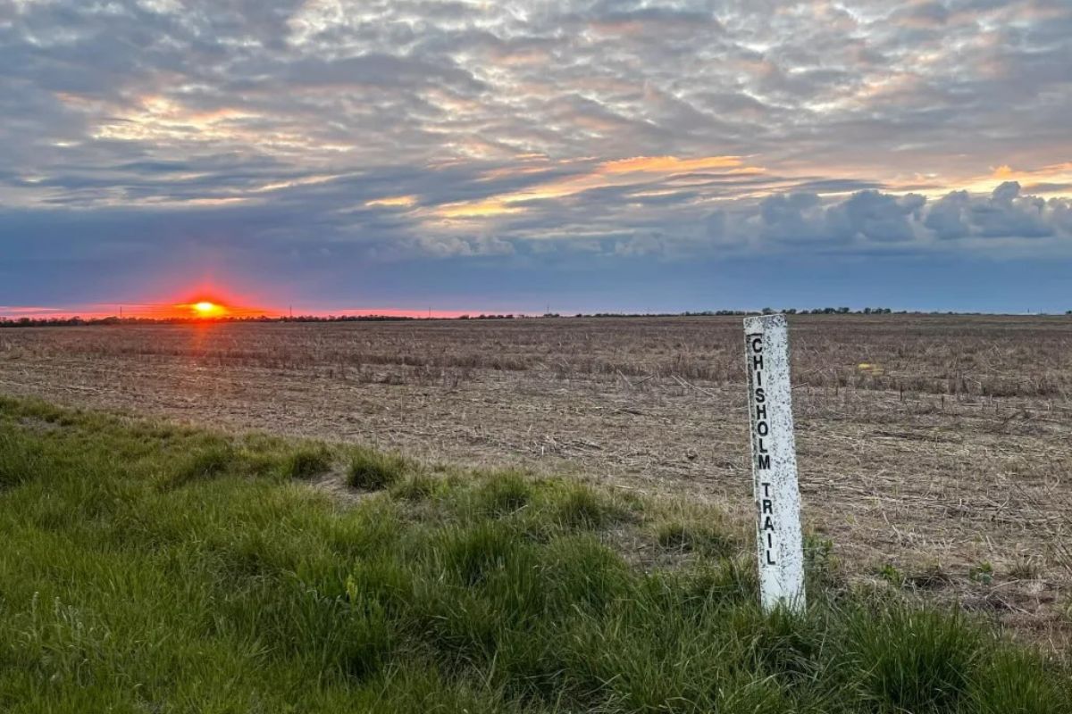 hidden-cattle-trail-markers-of-kansass-chisholm-trail