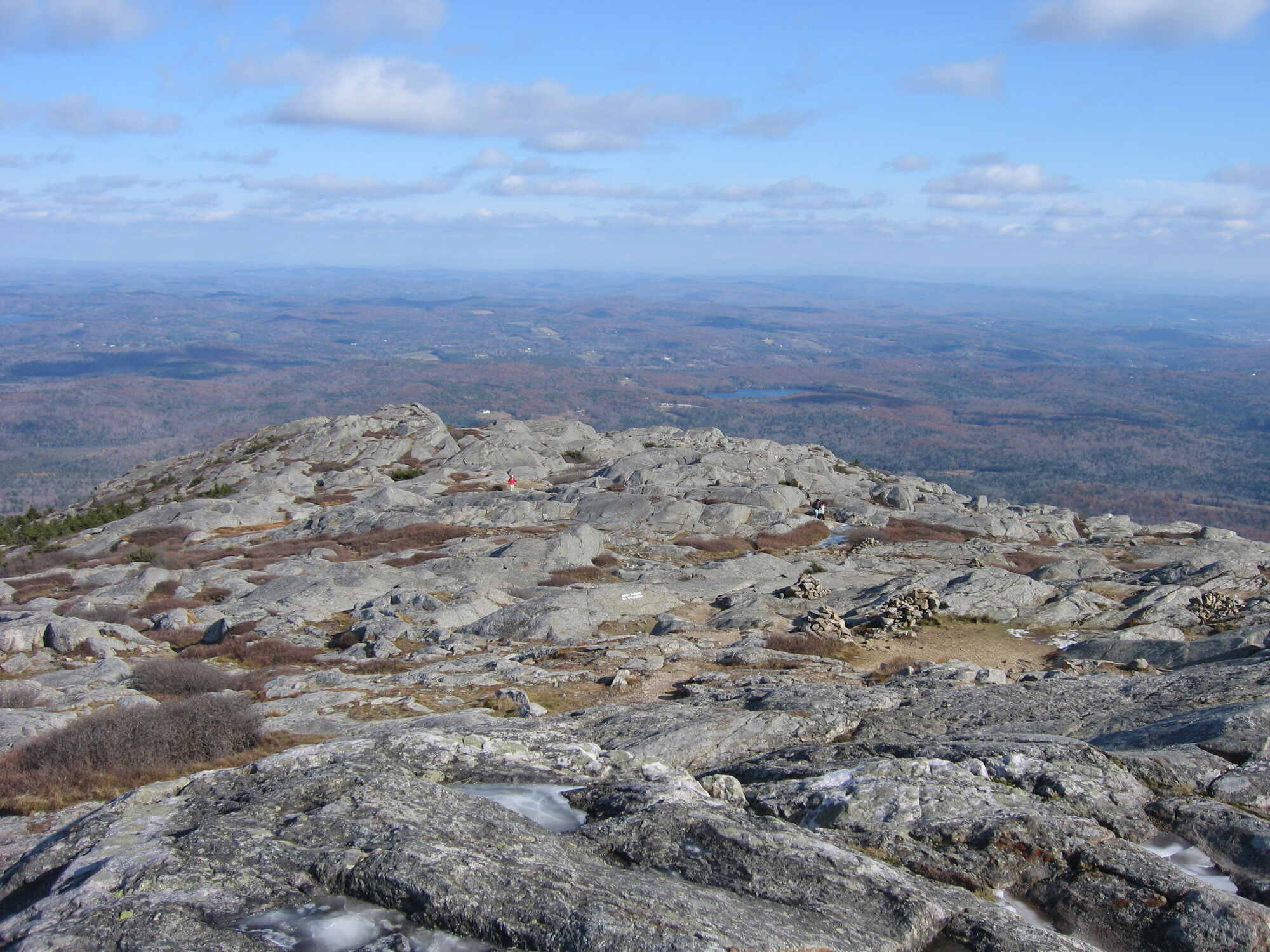 hidden-clearings-of-mount-monadnock-in-new-hampshire