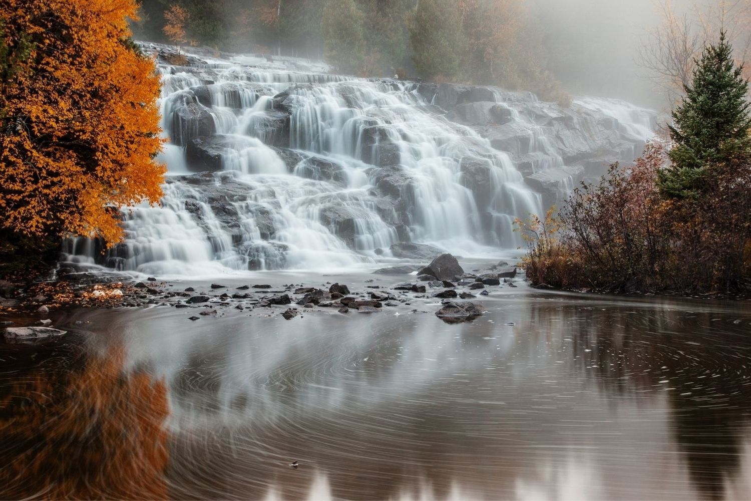 hidden-forest-pools-at-bond-falls-in-michigan