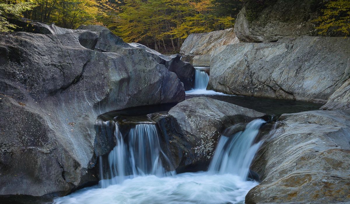 hidden-forest-pools-in-vermonts-warren-falls