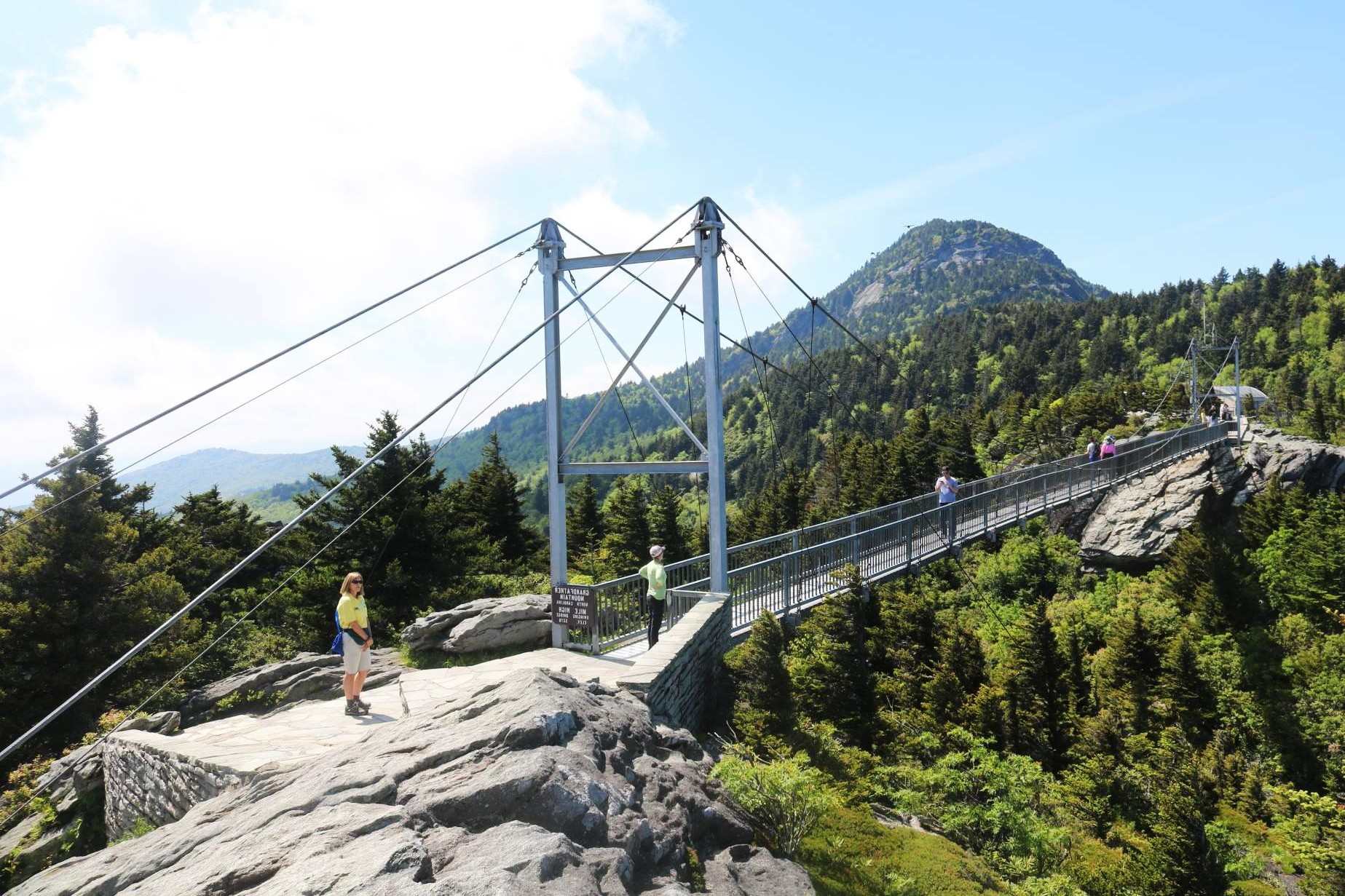 hidden-gems-of-grandfather-mountains-linville-peak-views