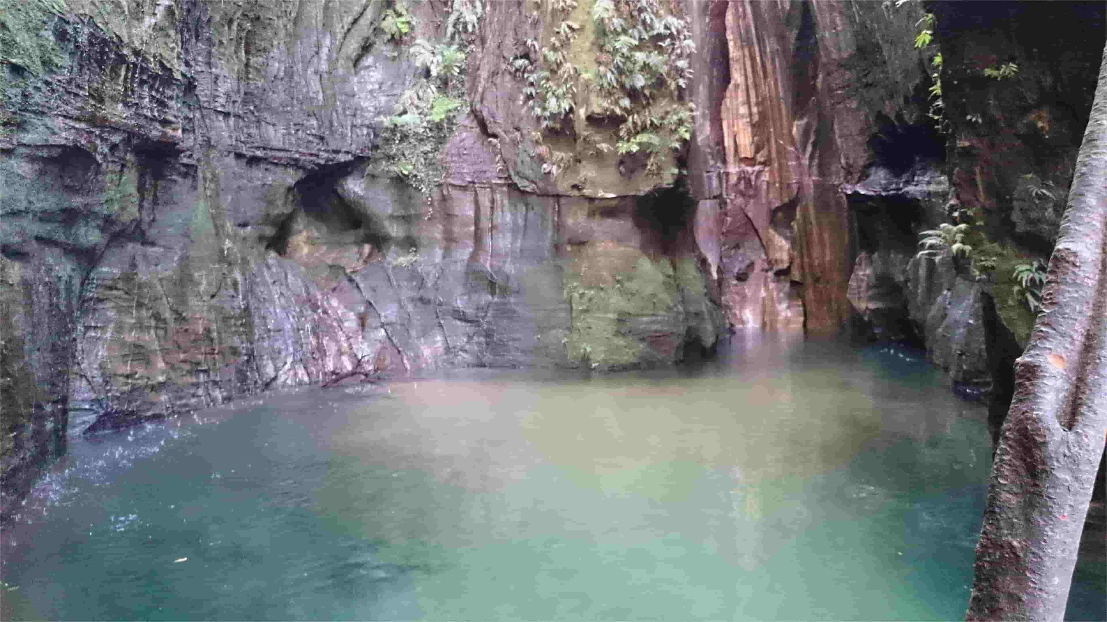 hidden-gems-of-madagascars-isalo-sandstone-canyon-swimming-holes