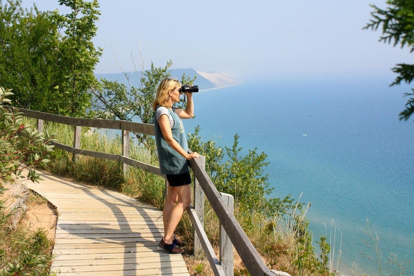 hidden-gems-of-michigans-sleeping-bear-dunes-empire-bluff-overlook