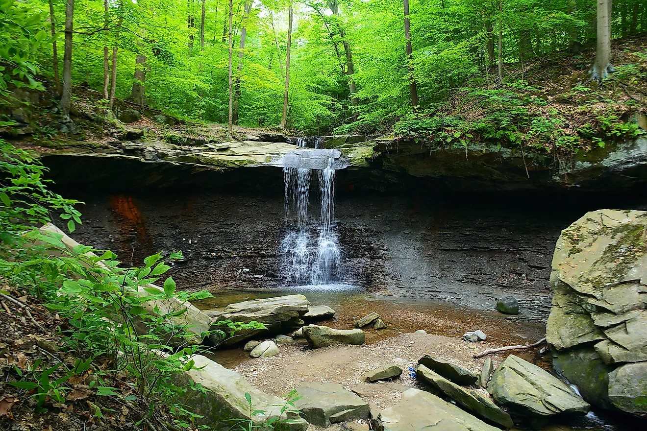 hidden-gems-of-ohios-cuyahoga-valley-blue-hen-falls-buttermilk-falls-trail