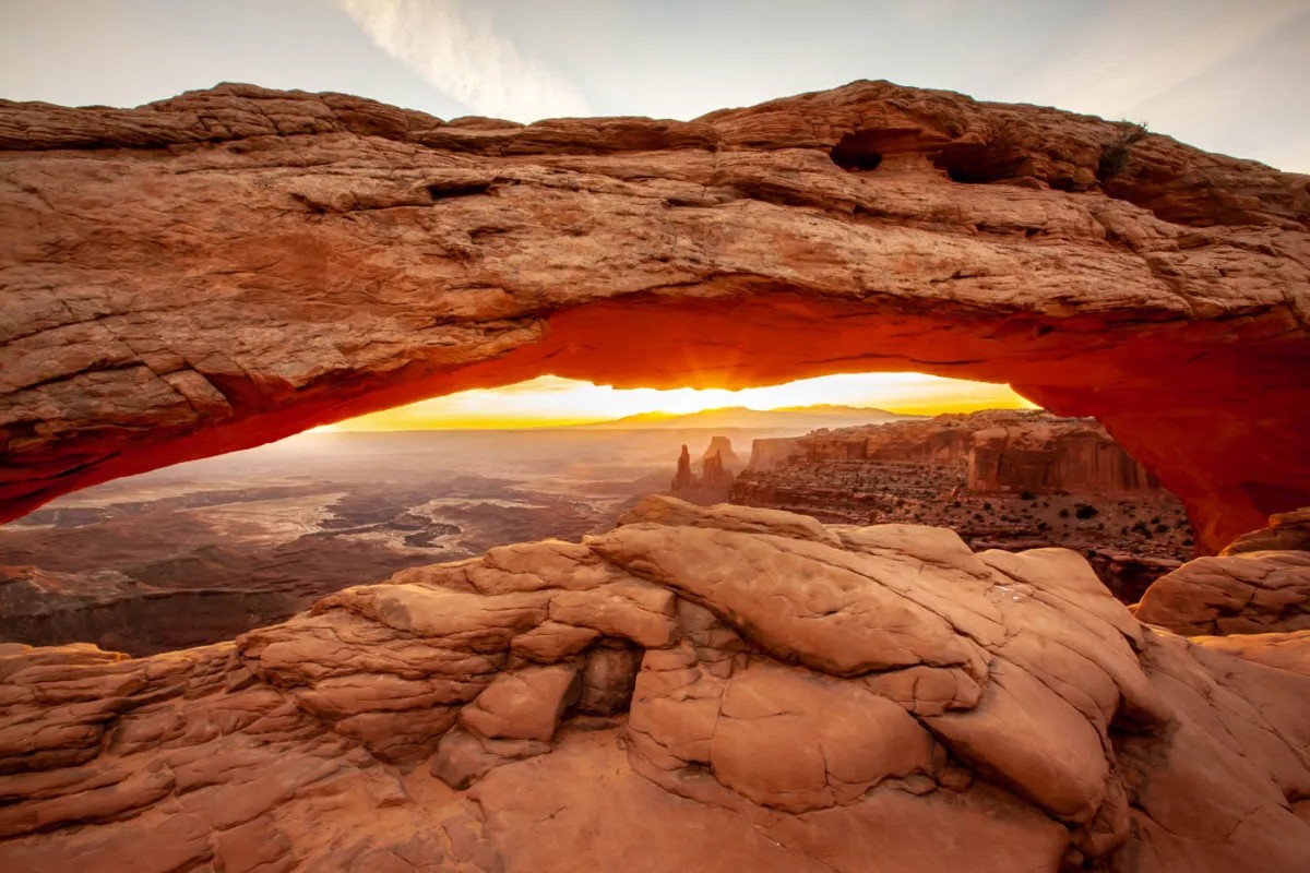 hidden-gems-of-utahs-canyonlands-mesa-arch-sunrise