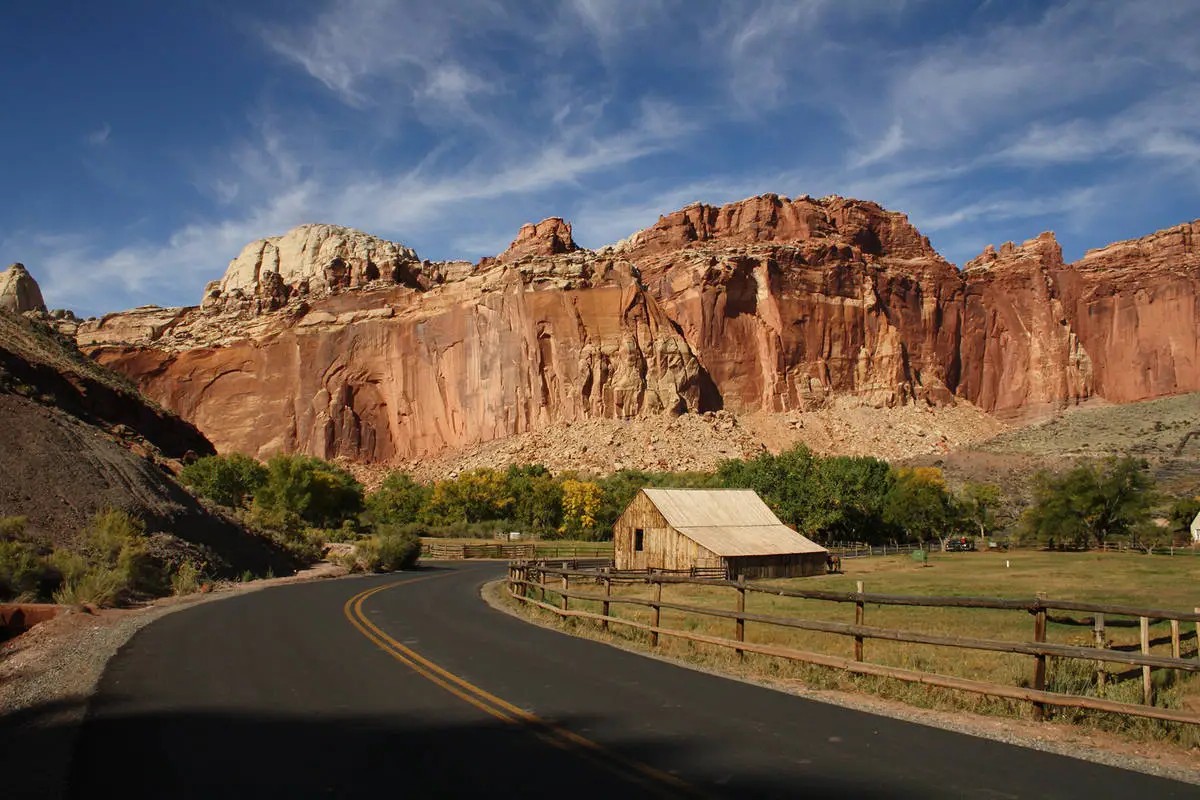 hidden-gems-of-utahs-capitol-reef-fruita-historic-district-orchard-trails