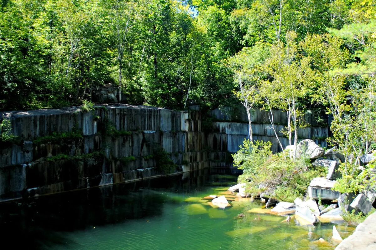 hidden-gems-of-vermonts-marble-quarry-lakes