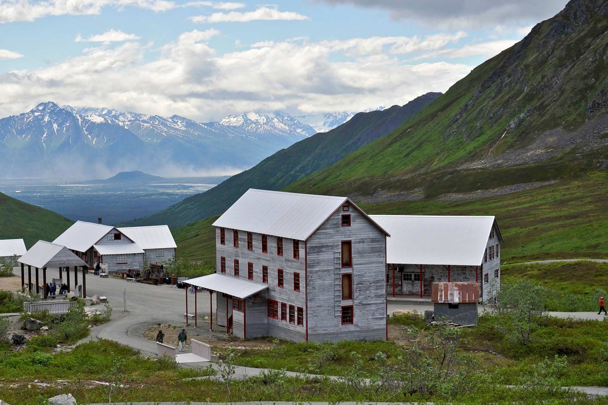 hidden-gold-mining-tours-in-denali-national-park