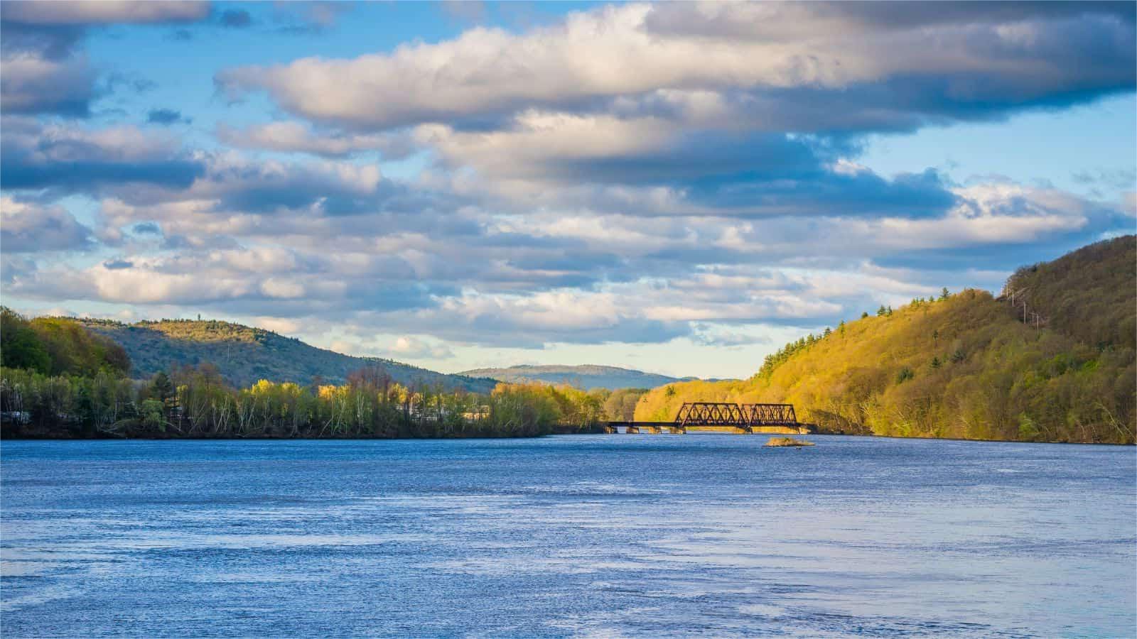 hidden-ice-cutting-sites-of-vermonts-connecticut-river-mill-towns