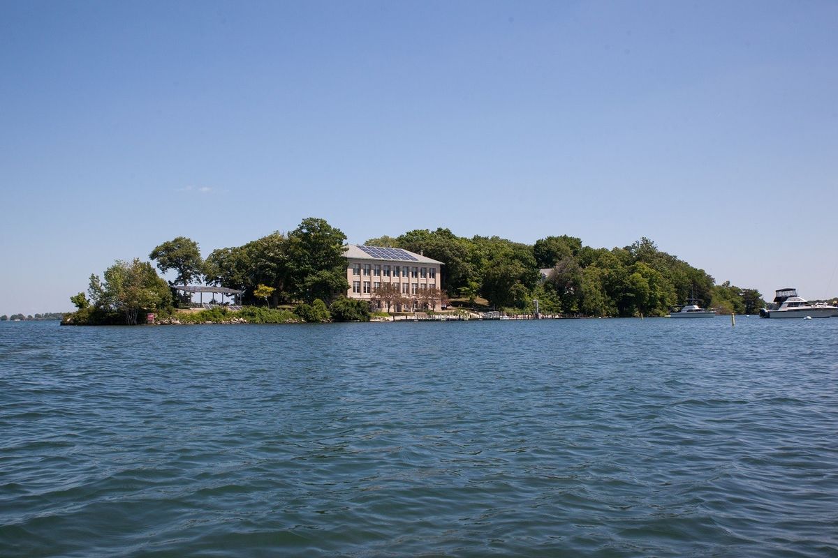 hidden-lighthouse-coastal-engineering-research-centers-at-oregon-state-university