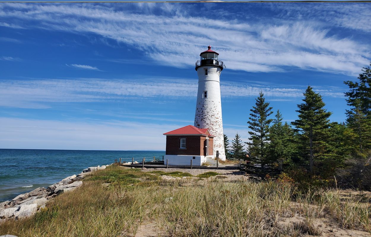 hidden-lighthouse-islands-of-michigans-upper-peninsula