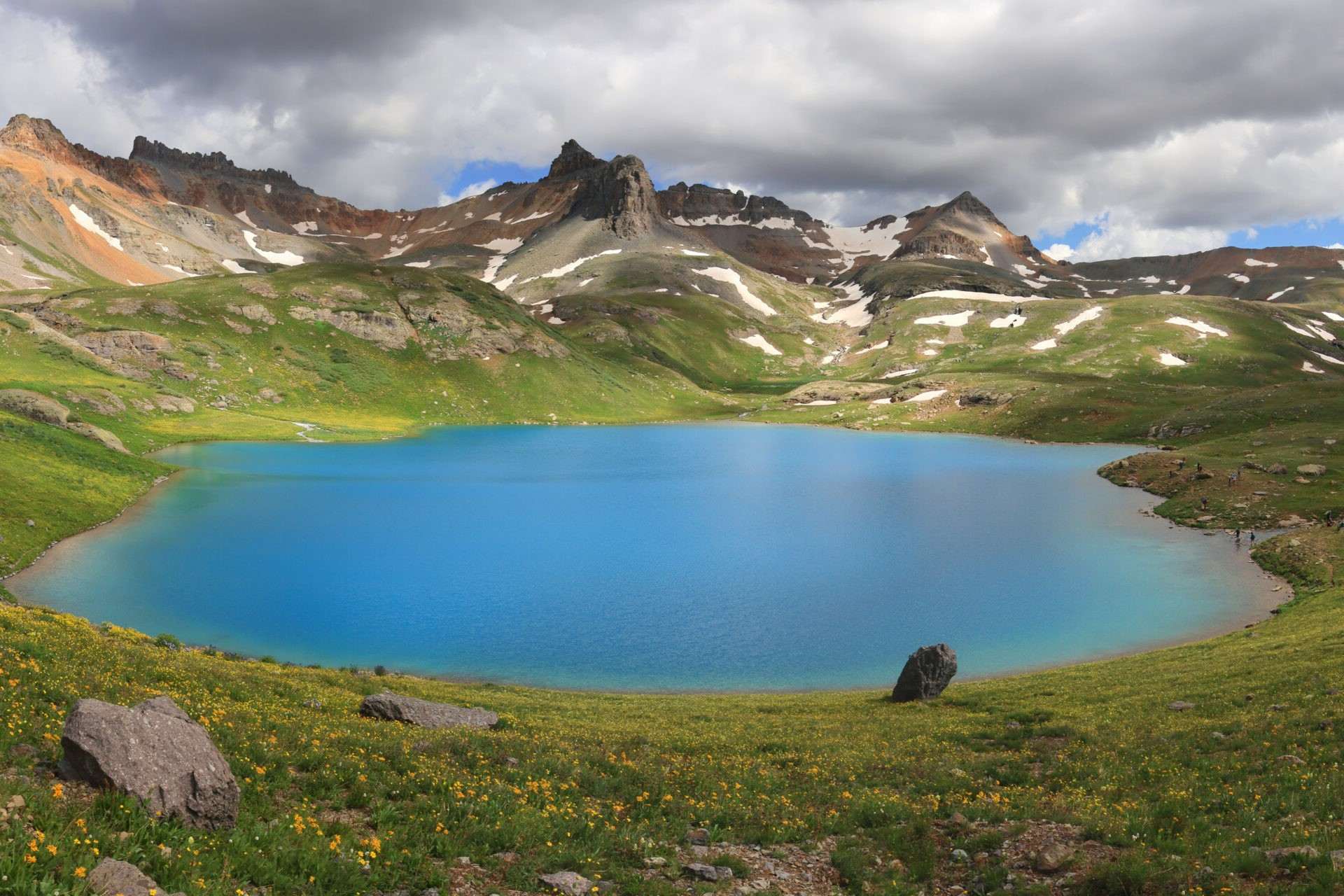hidden-mountain-cirques-in-colorados-ice-lake-basin