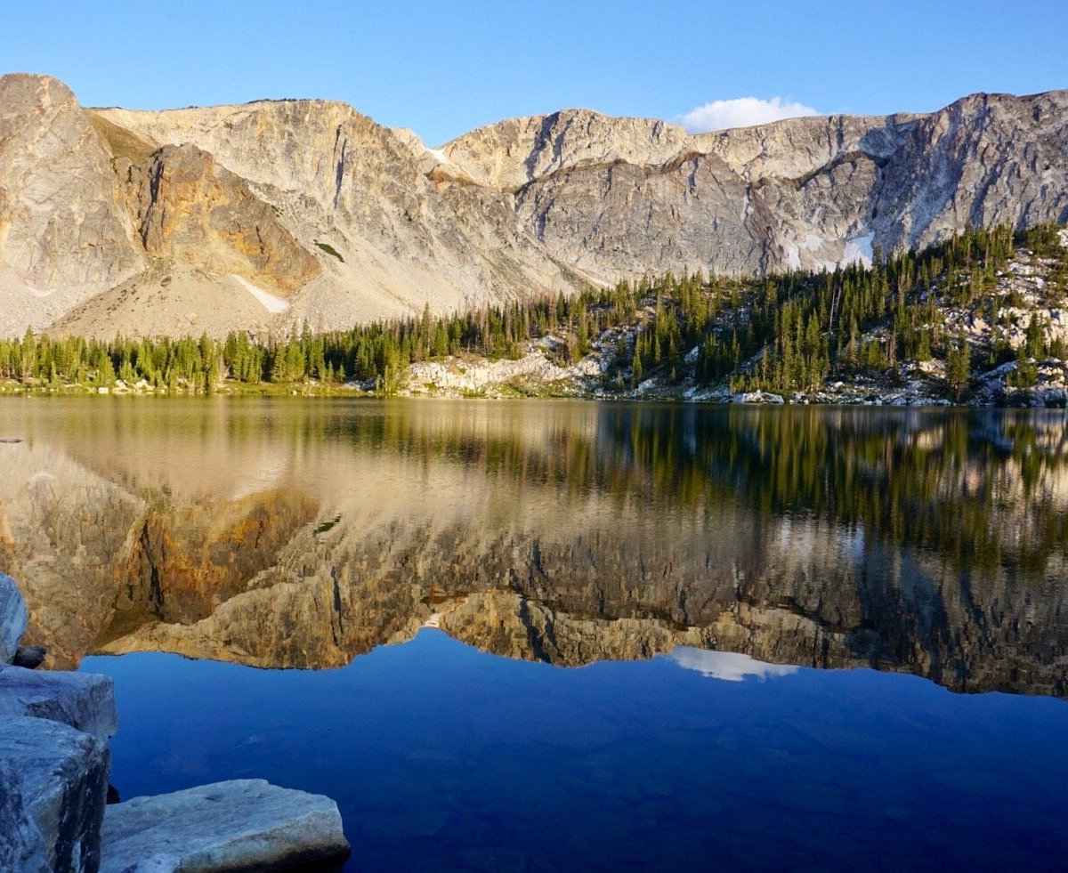 hidden-mountain-meadows-in-wyomings-medicine-bow-range