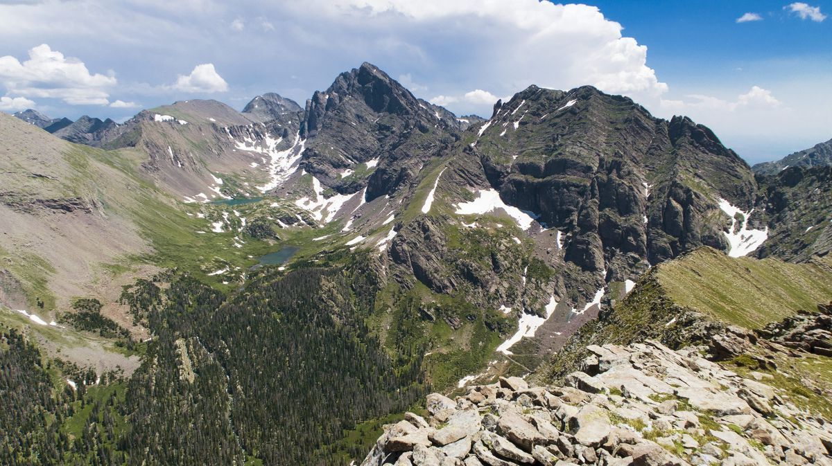 hidden-mountain-ridges-of-colorados-sangre-de-cristo