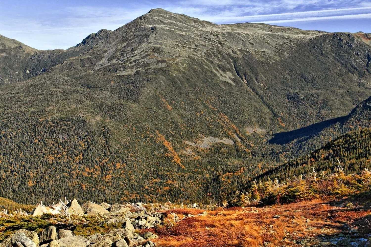 hidden-mountain-ridges-of-vermonts-mount-washington