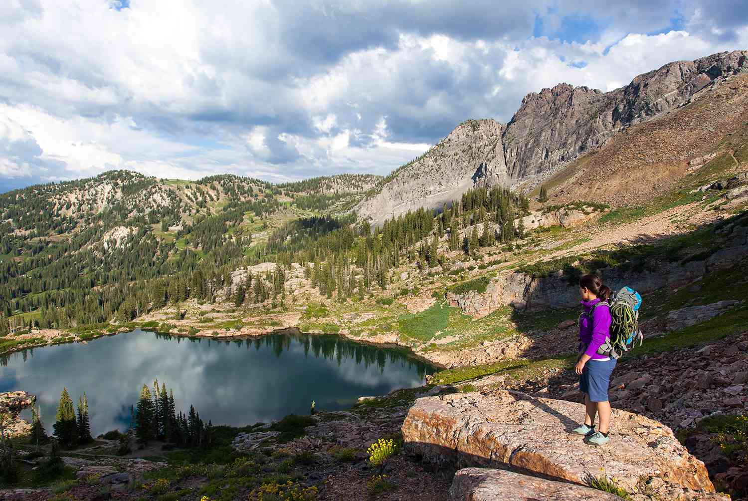 hidden-mountain-tarns-of-utahs-cecret-lake