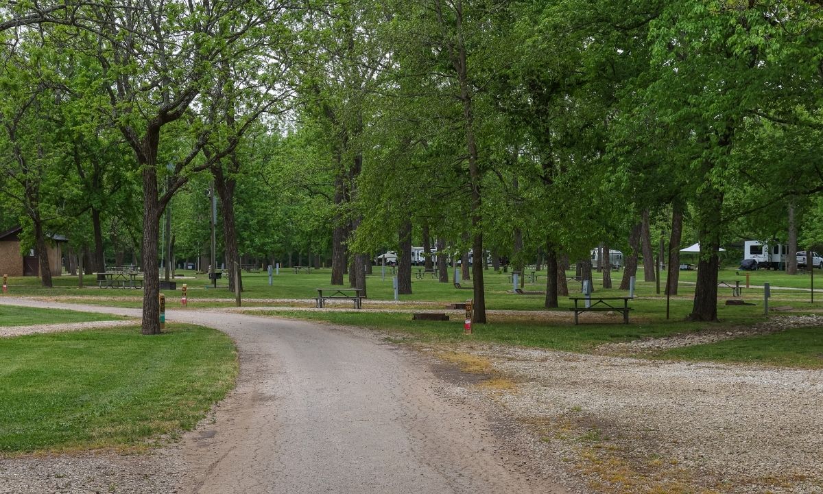 hidden-paths-of-missouris-meramec-state-park