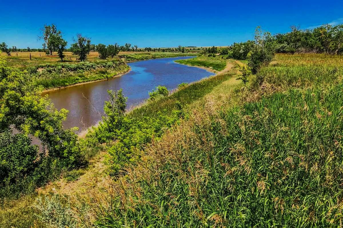 hidden-prairie-streams-of-north-dakotas-knife-river