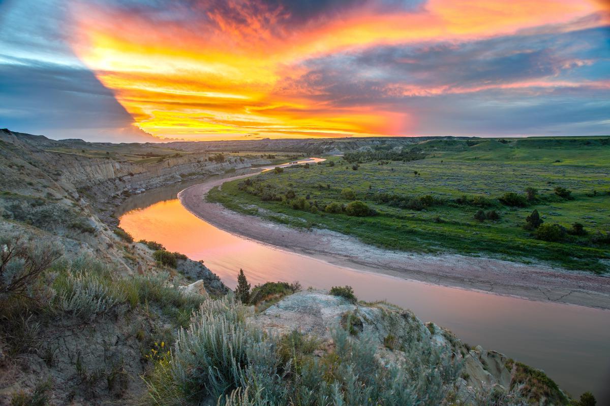 hidden-prairie-streams-of-north-dakotas-little-missouri