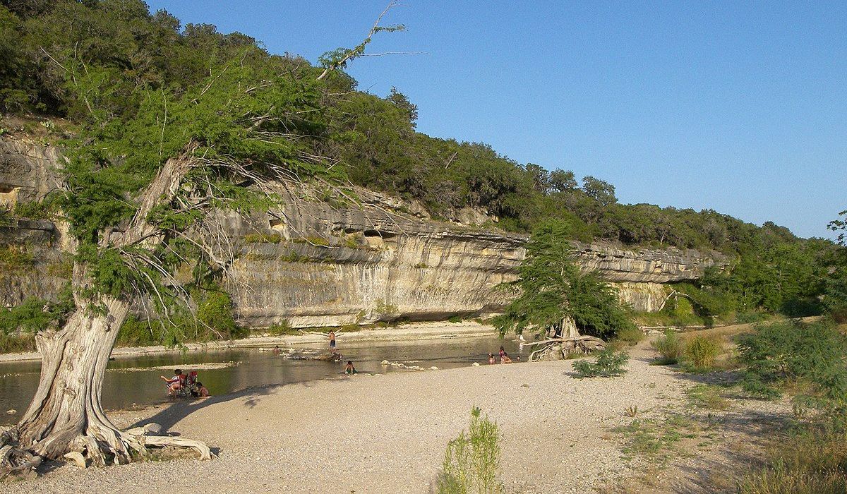 hidden-river-tubing-paths-in-texass-guadalupe-river-state-park