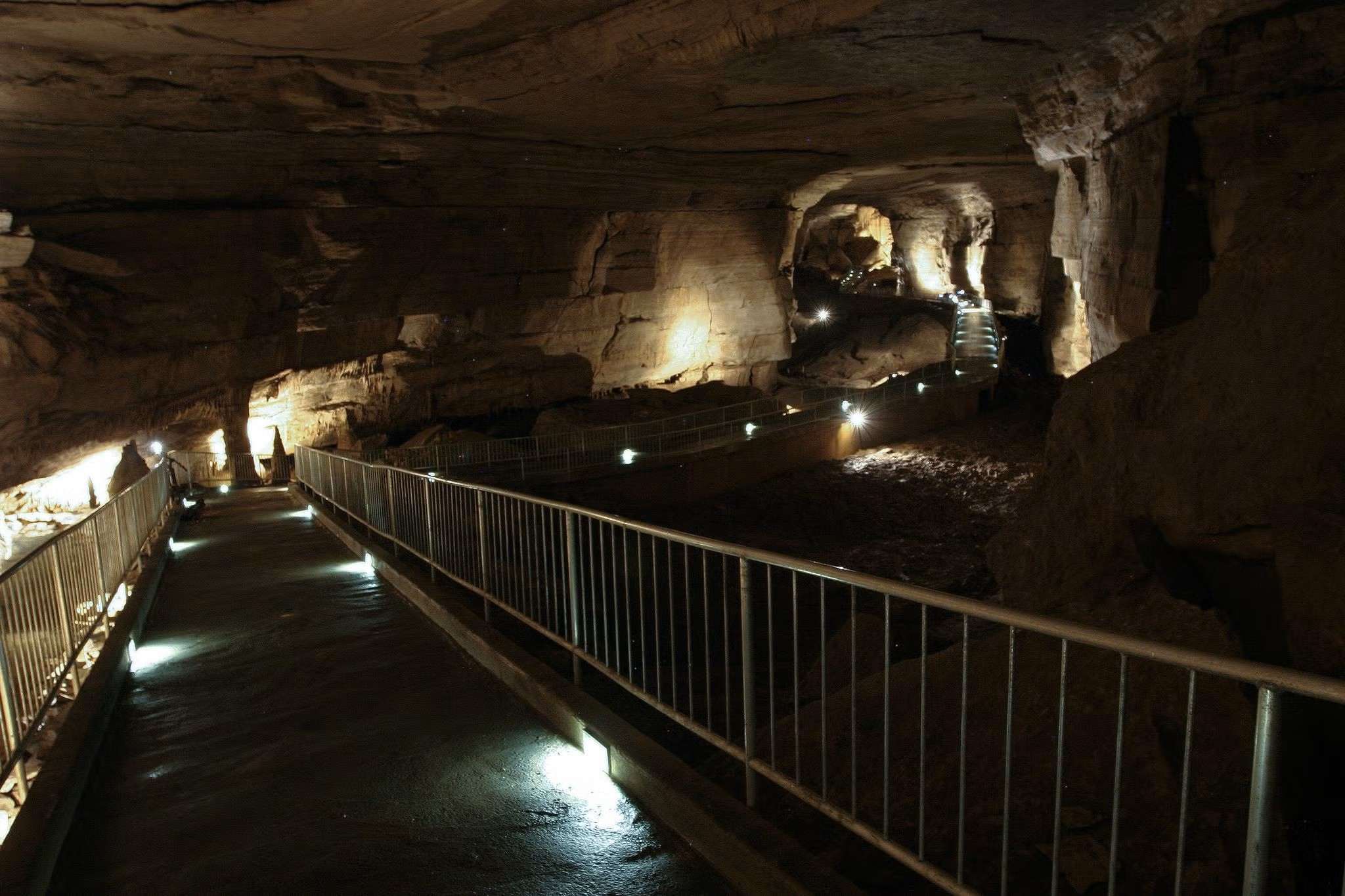 hidden-rivers-of-alabamas-cathedral-caverns-state-park