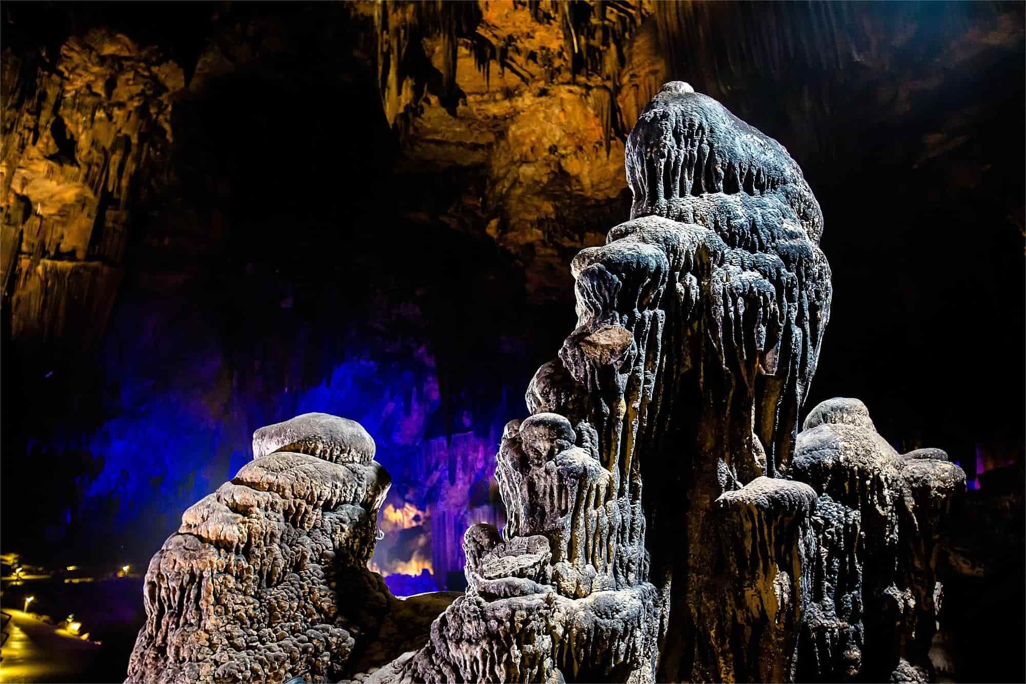 hidden-rivers-of-alabamas-desoto-caverns