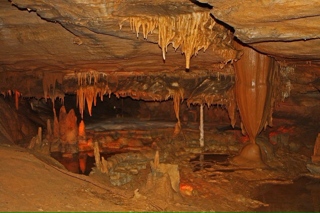 hidden-rivers-of-alabamas-tag-corner-caves