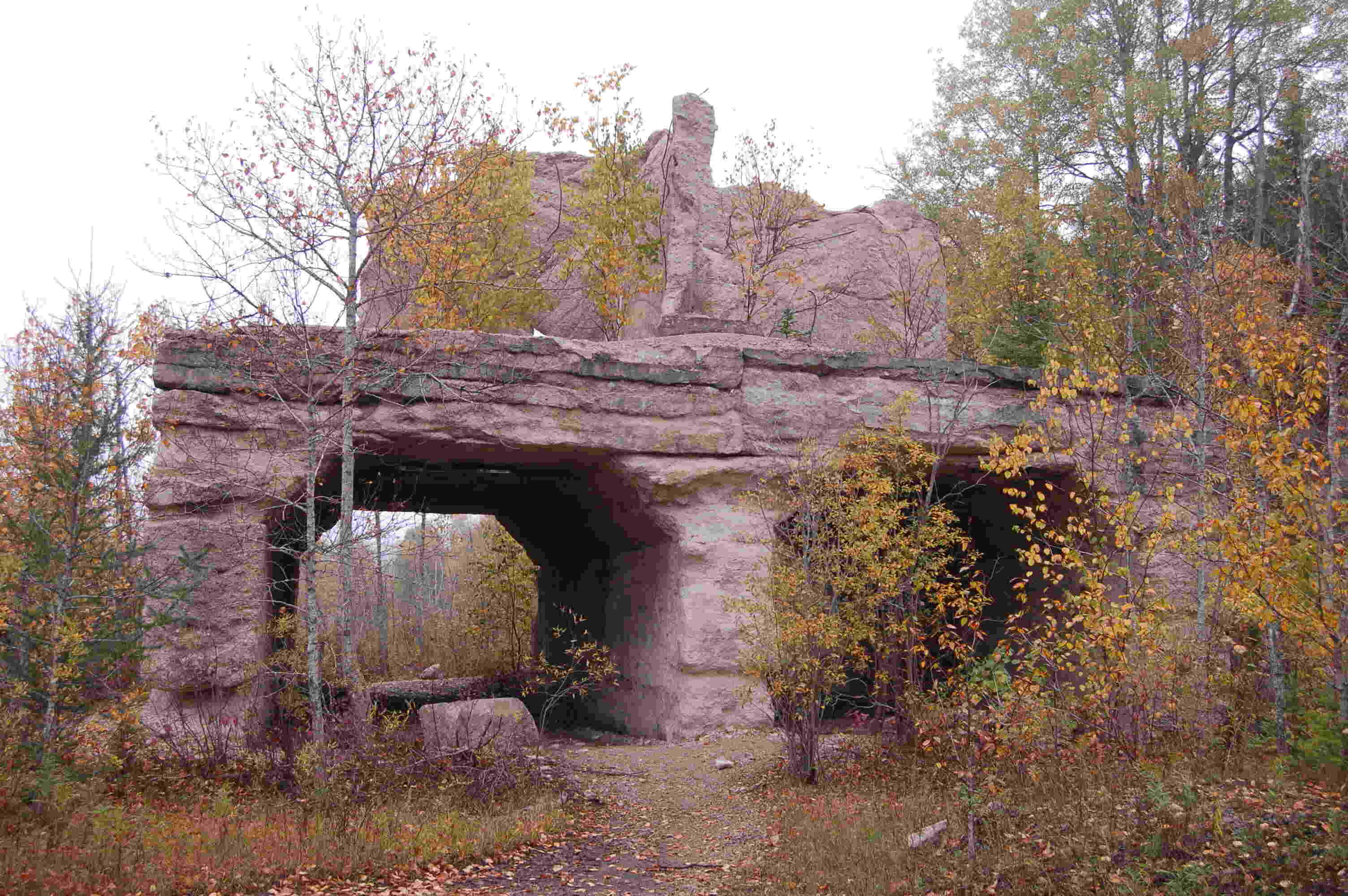 hidden-secrets-of-michigans-upper-peninsula-quarry-railroads