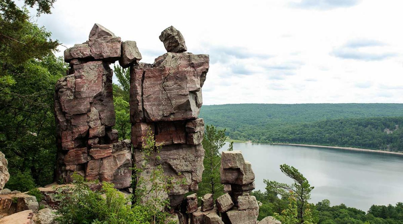 hidden-steam-crane-sites-of-wisconsins-devils-lake-quartzite