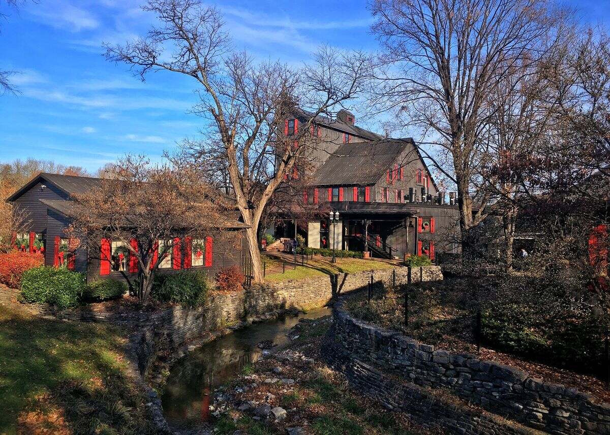 hidden-treasures-of-kentuckys-bourbon-country-warehouses
