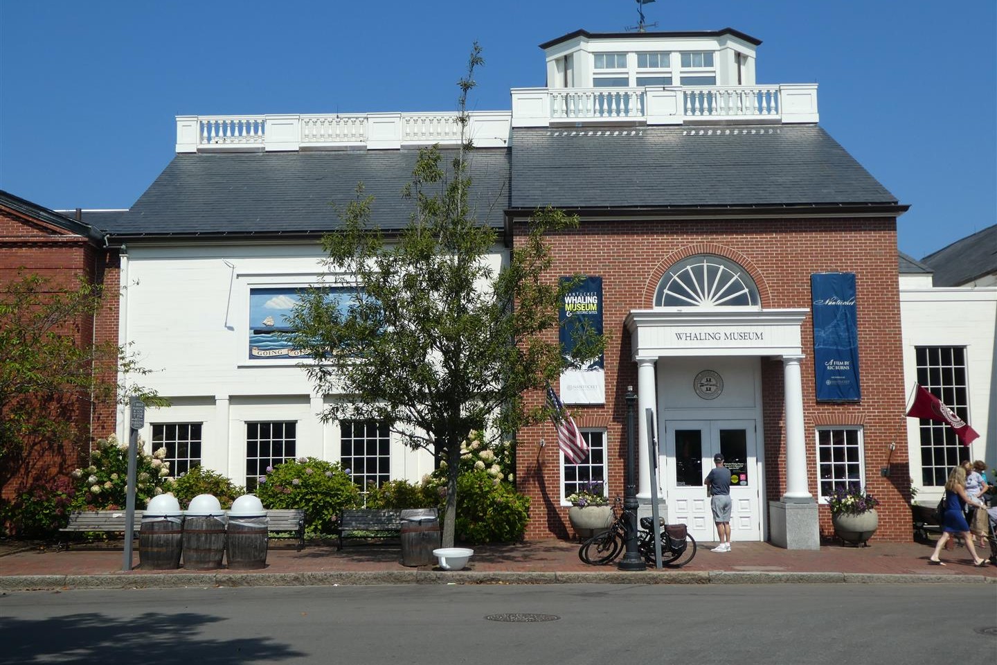 hidden-treasures-of-nantuckets-whaling-museum-ship-collections