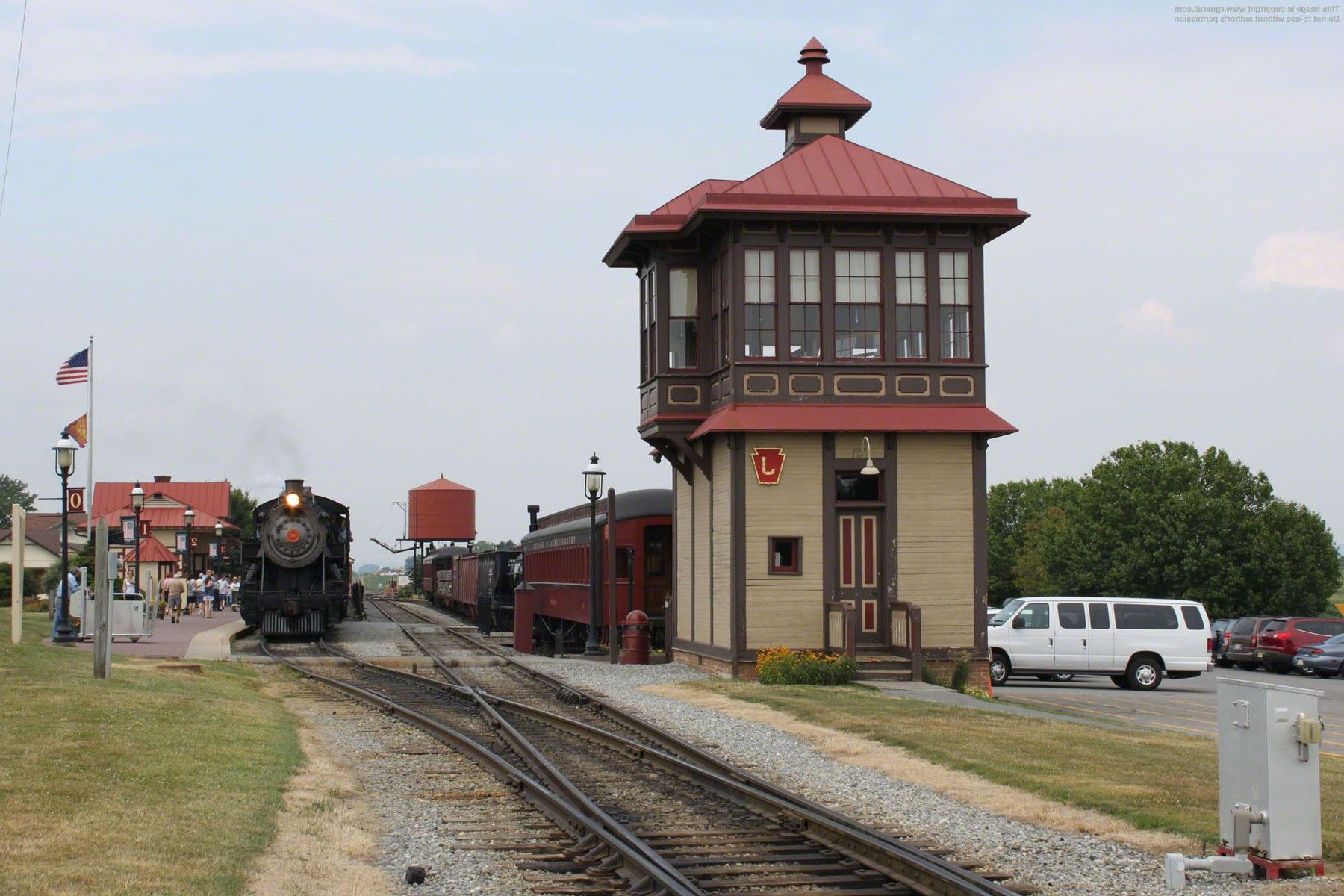 hidden-treasures-of-pennsylvanias-strasburg-rail-road-steam-engines
