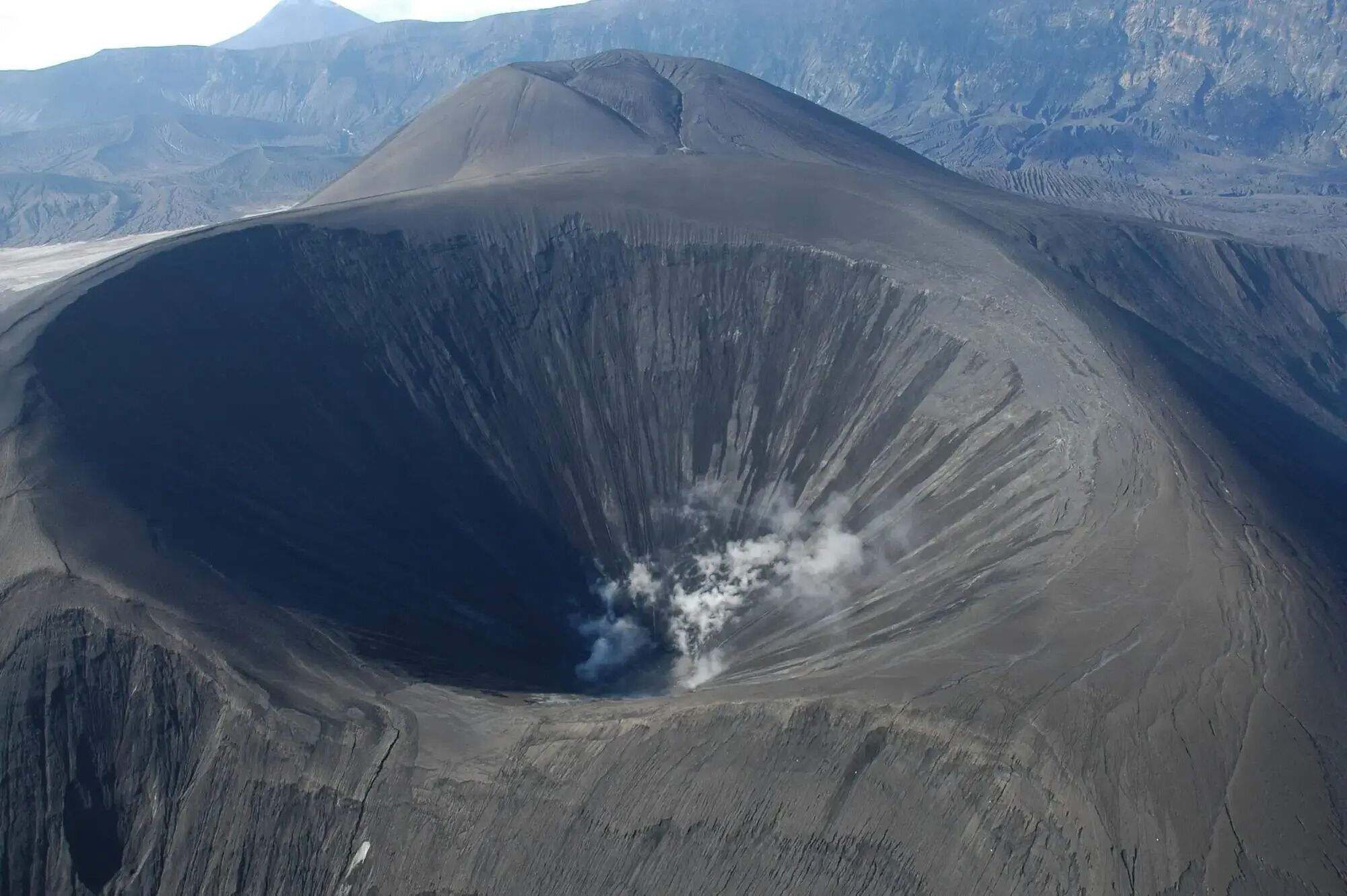 Hidden-Volcanic-Wonders-Of-Alaska8217s-Okmok-Caldera hidden-volcanic-wonders-of-alaskas-okmok-caldera