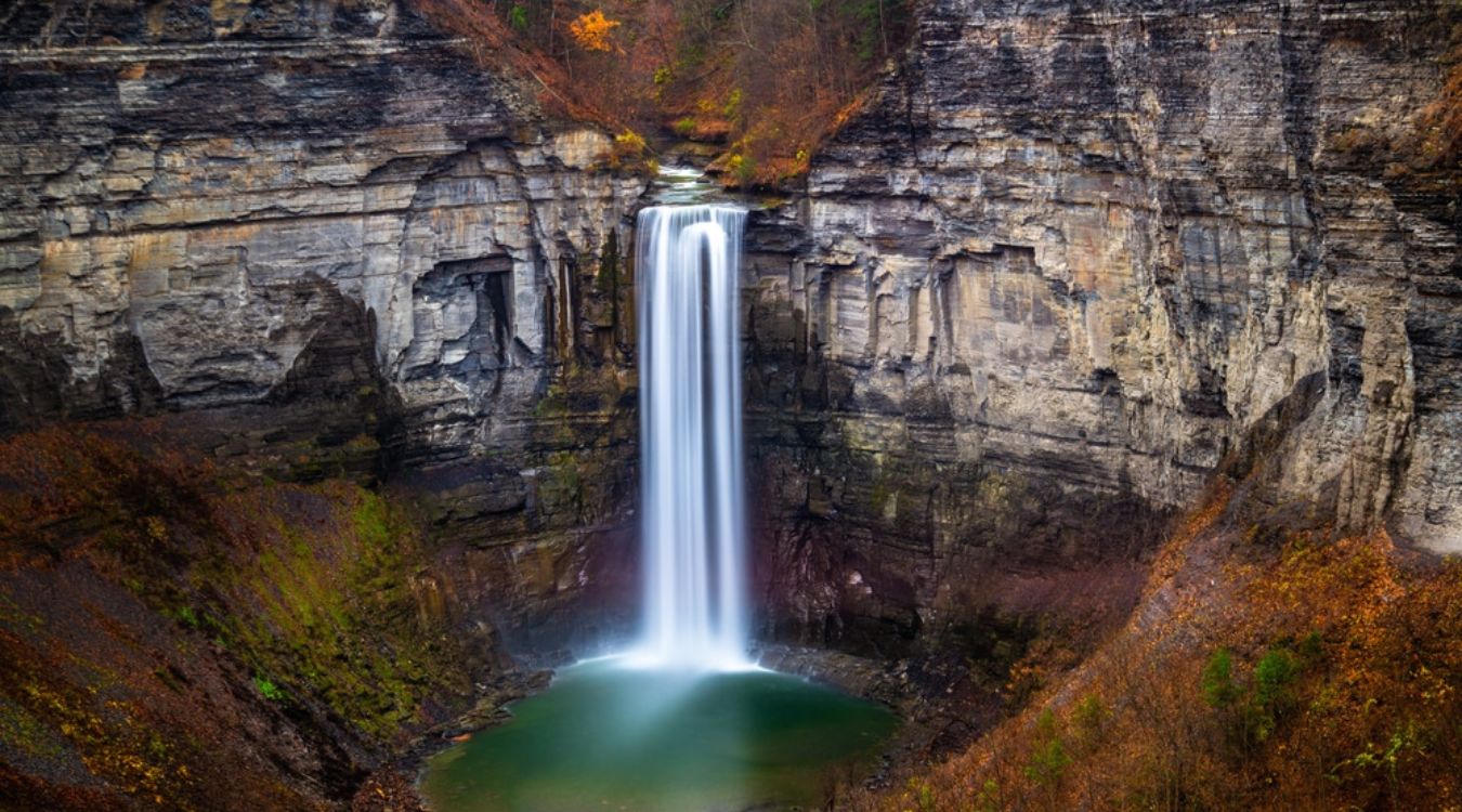 hidden-waterfall-pools-in-taughannock-gorge-new-york
