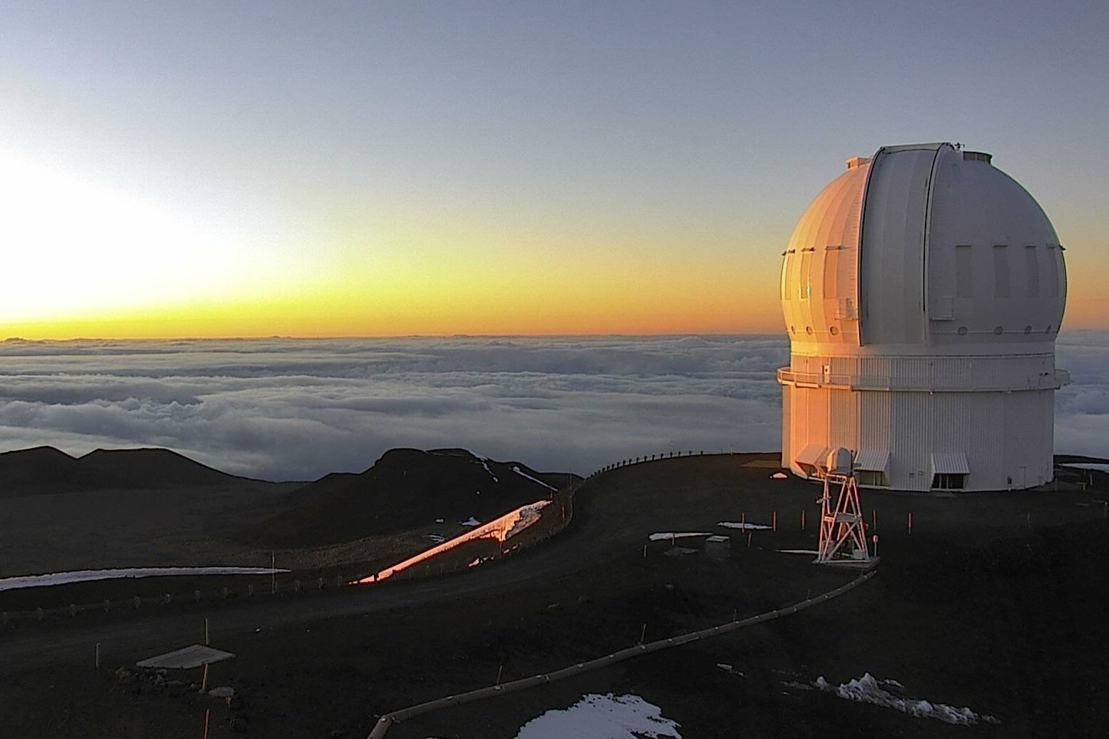 Hidden-Wonders-Of-Hawaii8217s-Mauna-Kea-Summit-Observatories hidden-wonders-of-hawaiis-mauna-kea-summit-observatories