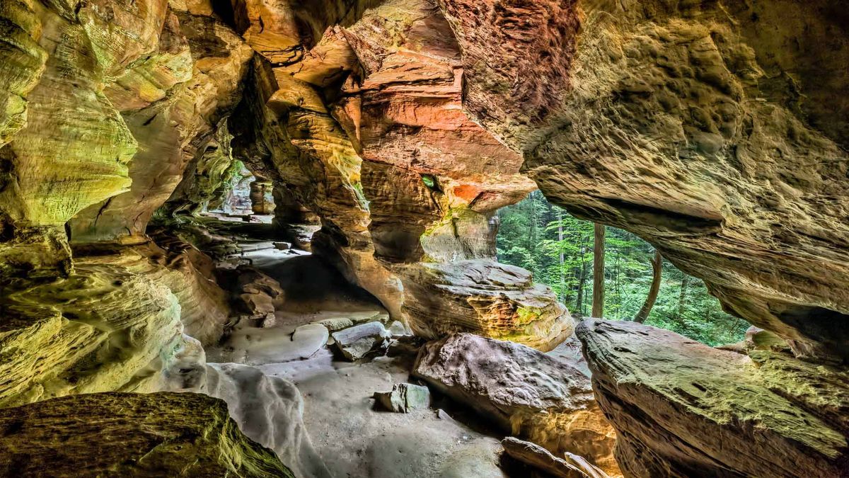 hidden-wonders-of-ohios-hocking-hills-rock-house-cave-shelter
