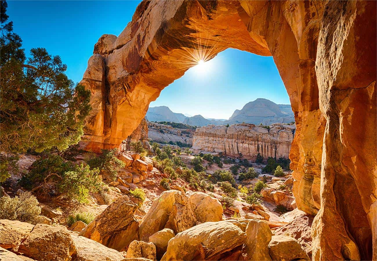 hidden-wonders-of-utahs-hickman-bridge-arch