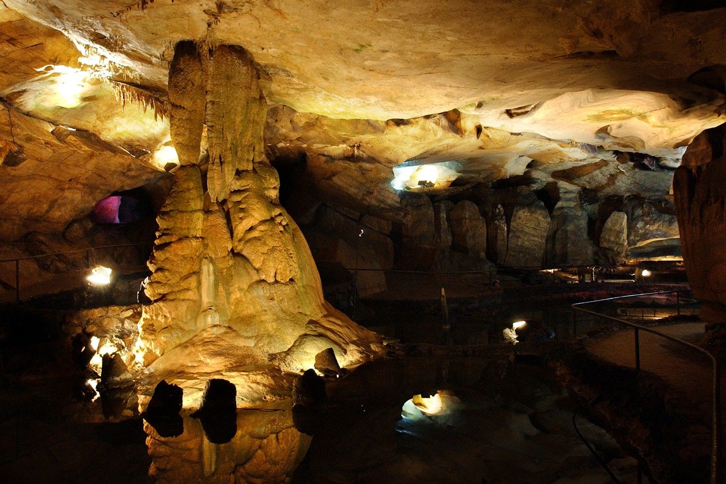 secrets-of-alabamas-limestone-karst-caves