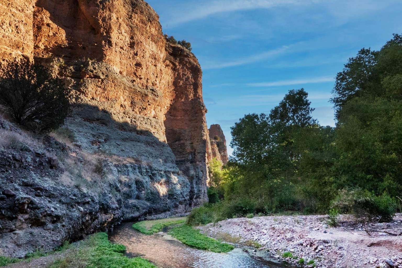 secrets-of-arizonas-aravaipa-canyon-oasis