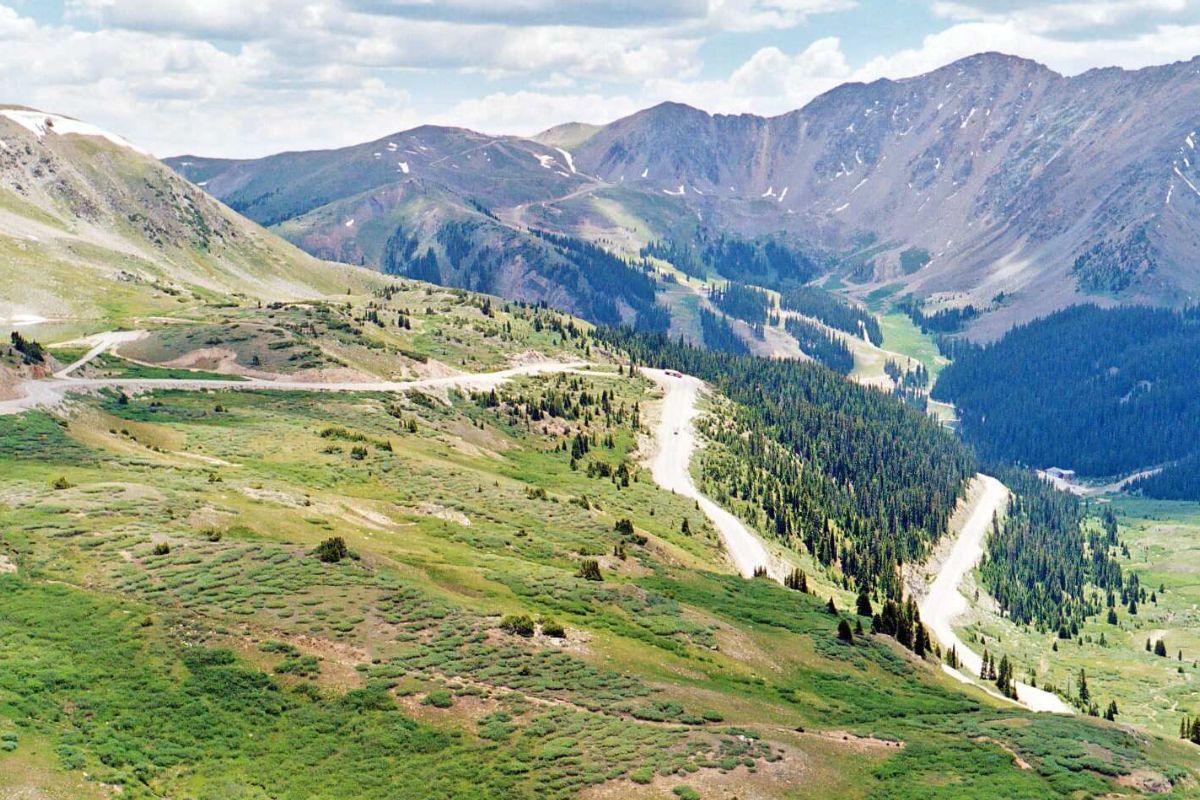 secrets-of-colorados-loveland-pass-summit-county