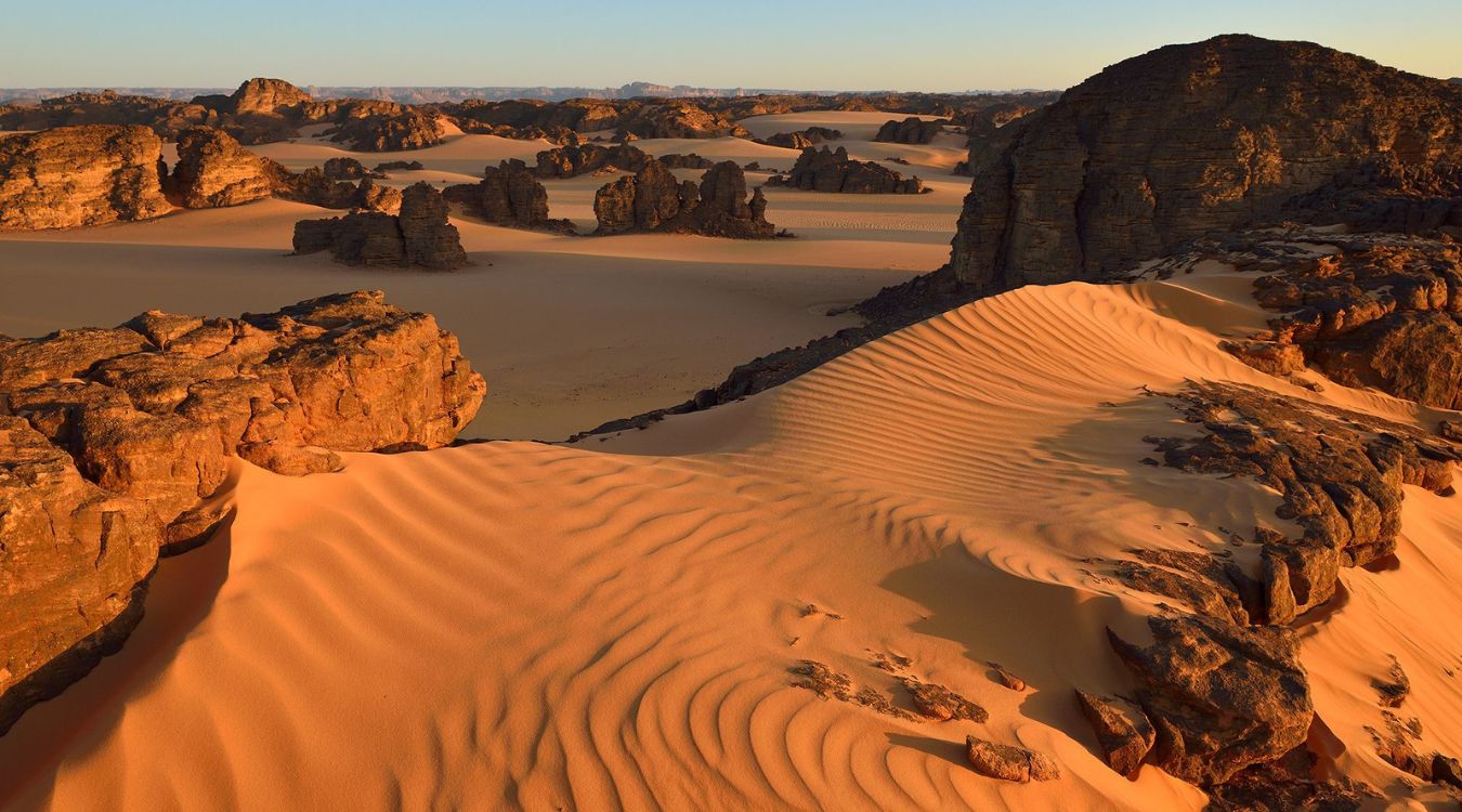secrets-of-desert-star-navigation-in-algerias-sahara