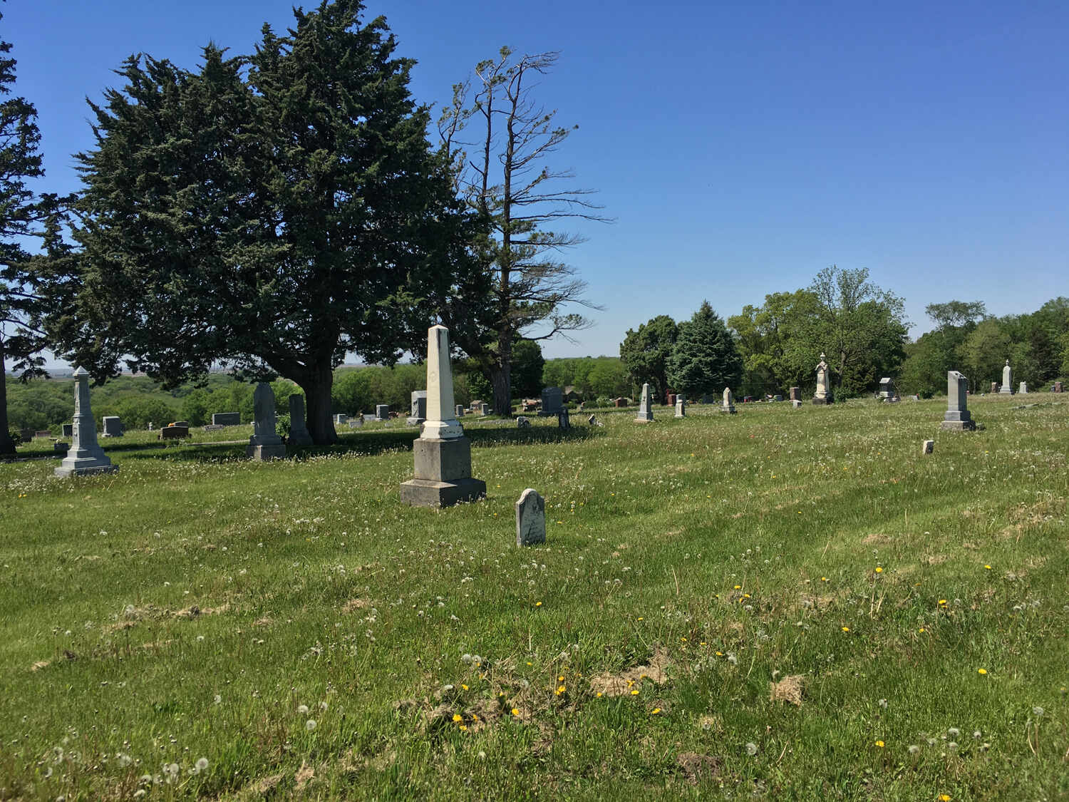 secrets-of-iowas-loess-hills-pioneer-cemeteries