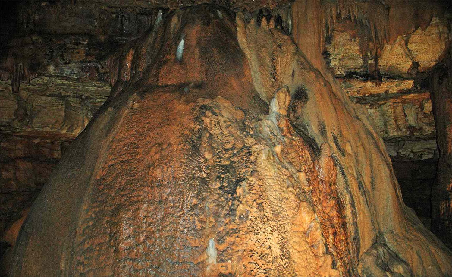 secrets-of-kentuckys-colossal-cavern