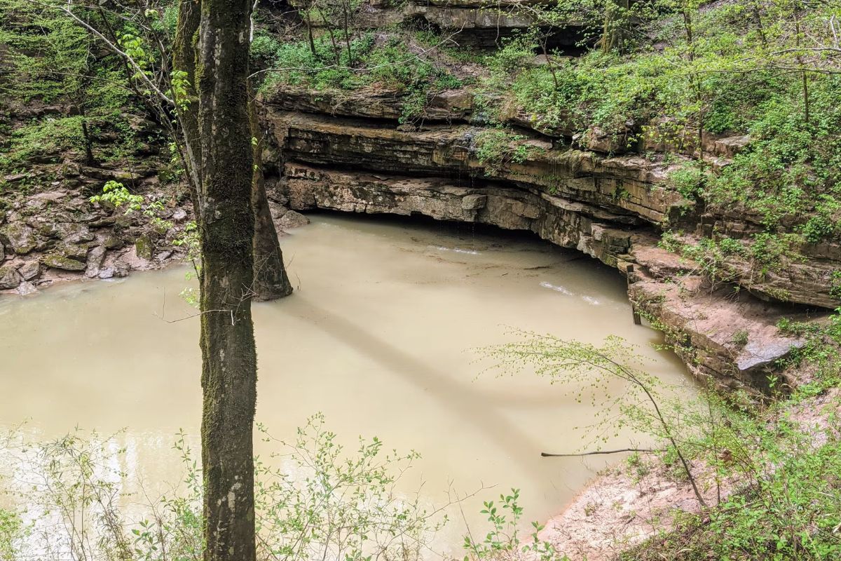 secrets-of-kentuckys-echo-river-cave